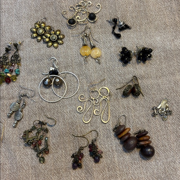Earring Collection - Picture 3 of 4
